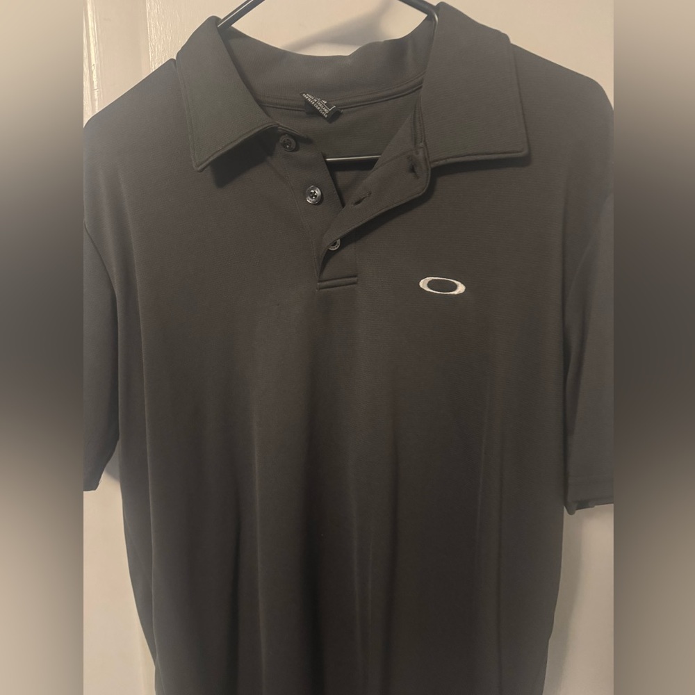 Men’s Oakley short sleeve polo